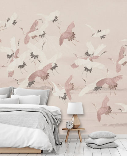 mural de papel de parede de guindaste bege chamado Flying Vintage Flying Cranes da Bloomery Decor para quartos, salas de estar e corredores