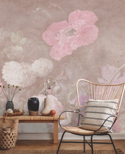 carta da parati murale floreale rosa chiamata Moody Baroque Florals di Bloomery Decor per camere da letto