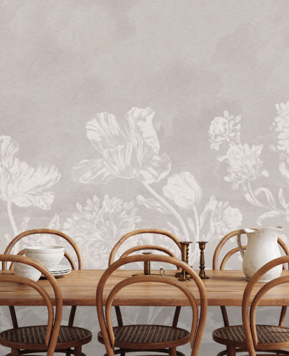 beigefarbenes Blumentapetenwandbild namens Beige Moody Florals von Bloomery Decor für Schlafzimmer, Wohnzimmer und Esszimmer beigefarbenes Blumentapetenwandbild namens Beige Moody Florals von Bloomery Decor für Schlafzimmer, Wohnzimmer und Esszimmer
