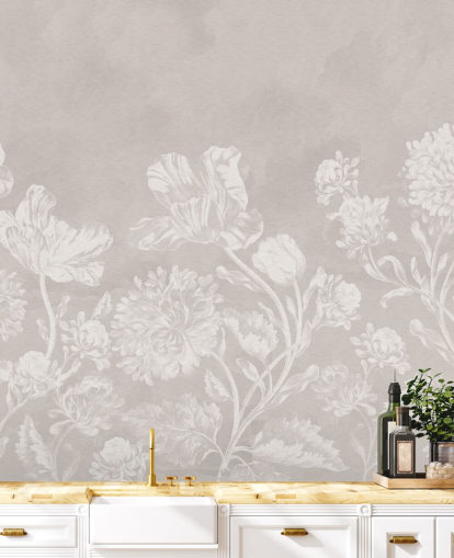 beige blomstertapet vægmaleri kaldet Beige Moody Florals af Bloomery Decor til soveværelser, stuer og spisestuer