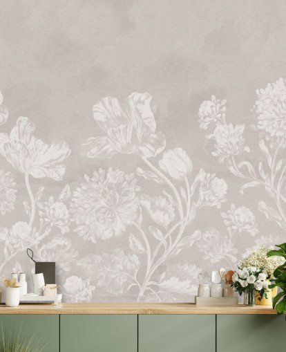 beige bloemenbehangmuurschildering genaamd Beige Moody Florals van Bloomery Decor voor slaapkamers, woonkamers en eetkamers