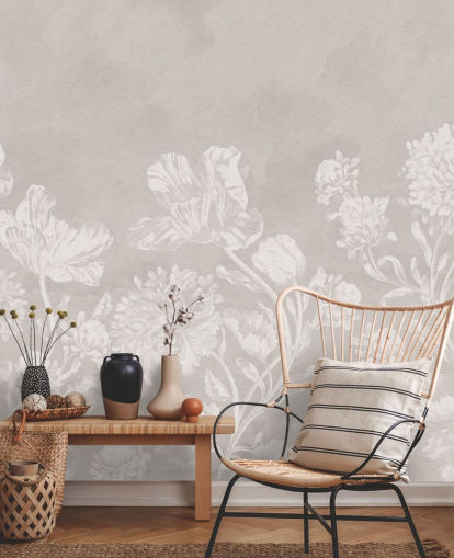 papier peint mural floral beige appelé Beige Moody Florals par Bloomery Decor pour les chambres à coucher, les salons et les salles à manger