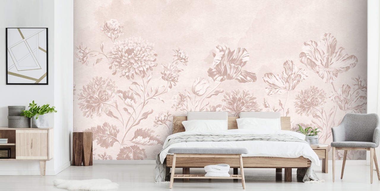 rosafarbenes Blumenwandbild namens Blush Moody Florals von Bloomery Decor für Schlafzimmer