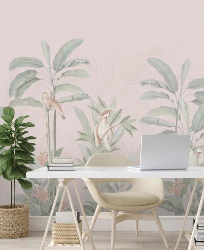 mural de papel de parede rosa da selva chamado Vintage Blush Tropical Jungle da Bloomery Decor para quartos e salas de estar