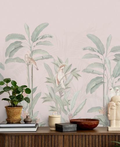 rosa djungel tapetväggmålning som heter Vintage Blush Tropical Jungle av Bloomery Decor för sovrum och vardagsrum