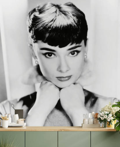 svart-hvitt filmtapet veggmaleri kalt Audrey Hepburn for soverom, stuer og hjemmekontorer