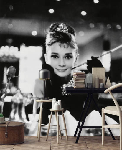 mural de papel pintado de película en blanco y negro llamado Audrey Hepburn (Desayuno con diamantes) III para dormitorios, salas de estar y oficinas en casa