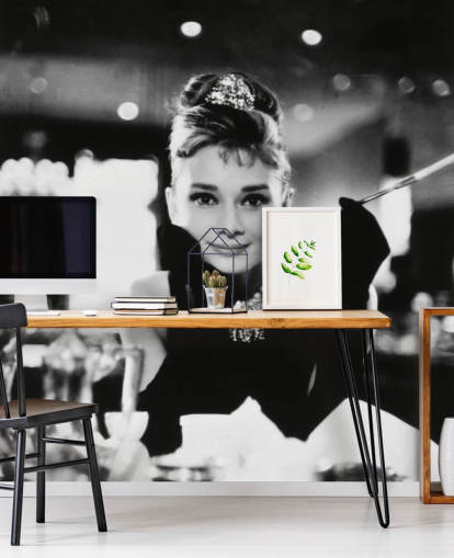 mural de papel pintado de película en blanco y negro llamado Audrey Hepburn (Desayuno con diamantes) III para dormitorios, salas de estar y oficinas en casa