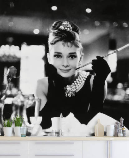 carta da parati murale in bianco e nero chiamata Audrey Hepburn (Colazione da Tiffany) III per camere da letto, salotti e uffici domestici