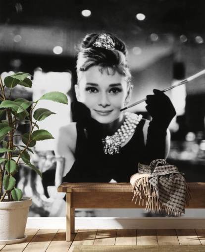 mustavalkoinen elokuvatapetti seinämaalaus nimeltä Audrey Hepburn (Breakfast at Tiffany's) III makuuhuoneisiin, olohuoneisiin ja kotitoimistoihin mustavalkoinen elokuvatapetti seinämaalaus nimeltä Audrey Hepburn (Breakfast at Tiffany's) III makuuhuoneisiin, olohuoneisiin ja kotitoimistoihin