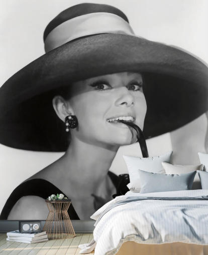 mural de papel pintado en blanco y negro llamado Audrey Hepburn (Desayuno en Tiffany's) para dormitorios, negocios y oficinas