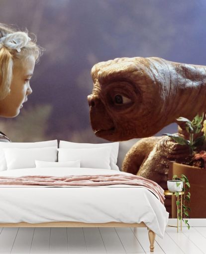 papier peint mural coloré ET intitulé E.T. the Extra-Terrestrial pour les chambres et les salles de cinéma