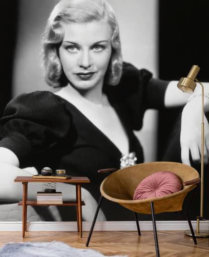 mustavalkoinen Ginger Rogers -taustakuvamaalaus nimeltään Ginger Rogers kotitoimistoihin, makuuhuoneisiin ja elokuvateatterihuoneisiin