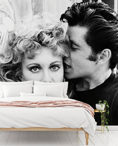 sort og hvidt fedt tapetmaleri kaldet Olivia Newton-John & John Travolta (Grease) II sort og hvidt fedt tapetmaleri kaldet Olivia Newton-John & John Travolta (Grease) II