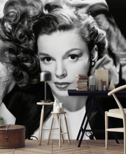 svartvit filmstjärna tapet som heter Judy Garland II för sovrum och vardagsrum svartvit filmstjärna tapet som heter Judy Garland II för sovrum och vardagsrum