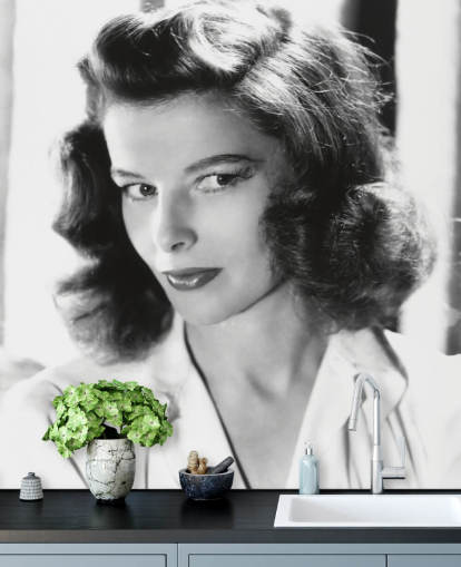 mural de parede preto e branco de katharine hepburn chamado Katharine Hepburn (Mulher do Ano)
