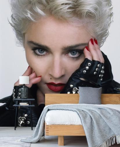 musiker tapetväggmålning som heter Madonna (Vem är den flickan?) för sovrum och vardagsrum