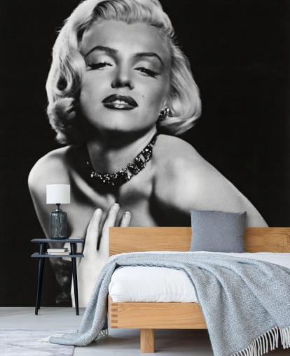 svart og hvitt marilyn monroe tapetmaleri kalt Marilyn Monroe (Hvordan gifte seg med en millionær) for soverom, stuer og kontorer