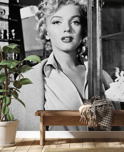 black and white marilyn monroe wallpaper called Marilyn Monroe (Niagara) for bedrooms, offices and cinema rooms