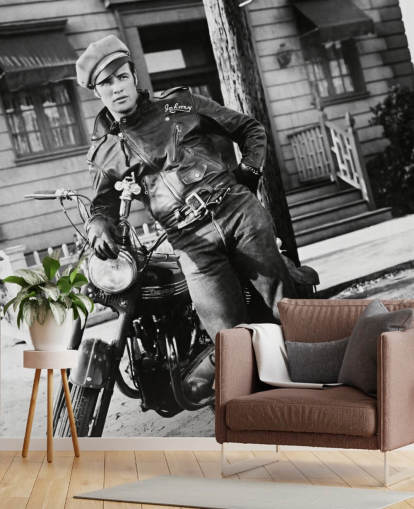 Schwarz-Weiß-Filmtapete mit dem Titel Marlon Brando II (The Wild One)