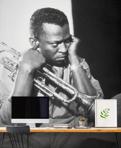 murale di carta da parati in bianco e nero con musicista jazz chiamato Miles Davis per club, locali e scuole murale di carta da parati in bianco e nero con musicista jazz chiamato Miles Davis per club, locali e scuole