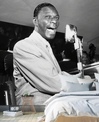 mural de papel de parede nat king cole preto e branco para residências e empresas