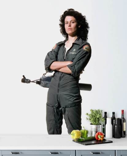 värillinen ulkomaalaistapetti seinämaalaus nimeltä Sigourney Weaver (Alien) koteihin ja yrityksiin