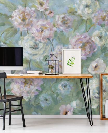 mural de papel pintado de jardín rosa, blanco y verde llamado Delicate Rose Garden de Carol Robinson para salas de estar y dormitorios
