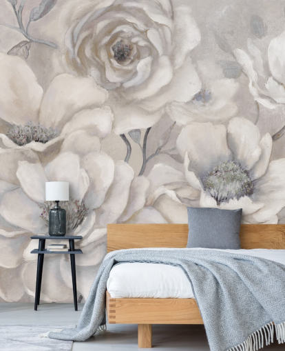 valkoinen kukka-taustakuvamaalaus nimeltä Full Pewter Blooms, kirjoittanut Carol Robinson makuuhuoneisiin ja olohuoneisiin