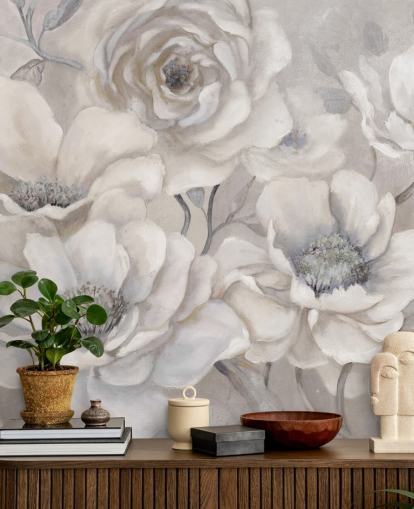 mural de papel pintado floral blanco llamado Full Pewter Blooms de Carol Robinson para dormitorios y salas de estar