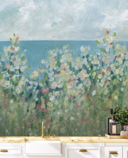 mural de papel pintado de jardín azul, verde y blanco llamado Seaside Garden de Carol Robinson para dormitorios y salas de estar