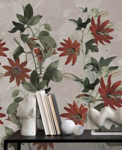 mural de papel de parede floral vermelho e verde chamado Clematis II de Marina Stupakova para quartos e salões