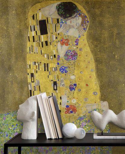 fine art wallpaper mural called The Kiss by Gustav Klimt for bedrooms, living rooms and kitchens fine art wallpaper mural called The Kiss by Gustav Klimt for bedrooms, living rooms and kitchens