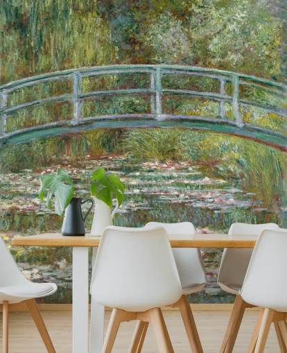 Kunsttapete mit dem Titel Brücke über einen Teich mit Seerosen von Monet für Wohn- und Schlafzimmer Kunsttapete mit dem Titel Brücke über einen Teich mit Seerosen von Monet für Wohn- und Schlafzimmer