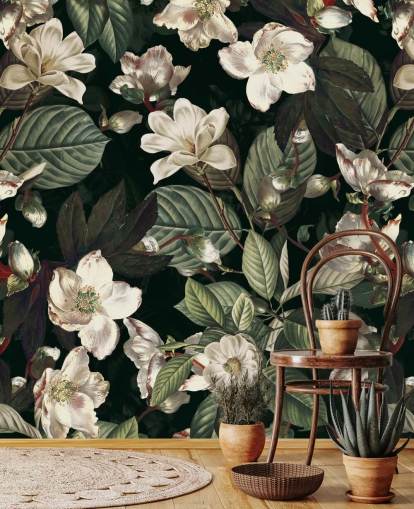 Blumentapete namens Dark Garden IX von Burcu Korkmazyurek für Wohn- und Schlafzimmer