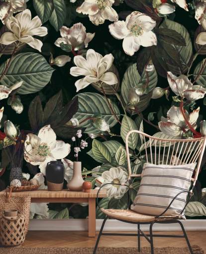 mural de papel pintado floral llamado Dark Garden IX de Burcu Korkmazyurek para salones y dormitorios