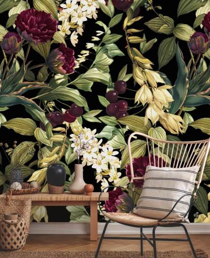 mural de papel pintado floral oscuro llamado Dark Garden VIII de Burcu Korkmazyurek