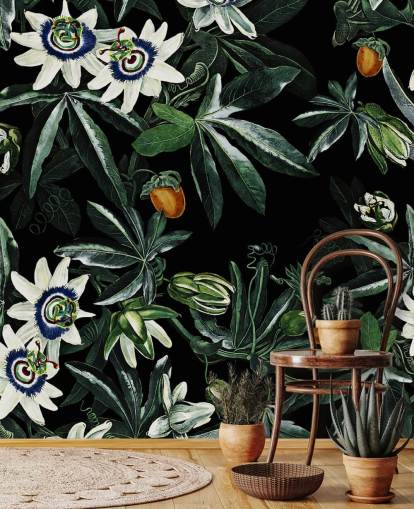 blommig tapetväggmålning kallad Exotic Garden Night XI av Burcu Korkmazyurek för sovrum och lounger