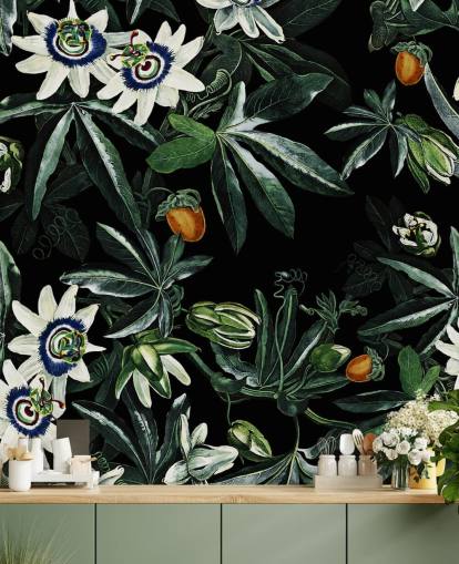 carta da parati murale floreale chiamata Exotic Garden Night XI di Burcu Korkmazyurek per camere da letto e salotti carta da parati murale floreale chiamata Exotic Garden Night XI di Burcu Korkmazyurek per camere da letto e salotti