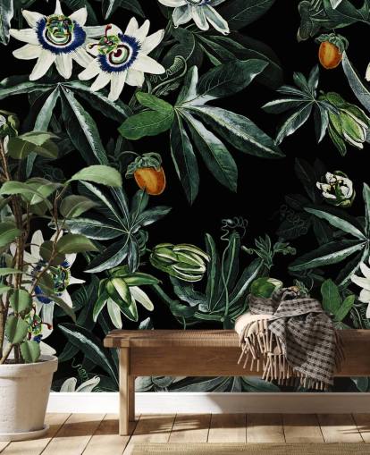 mural de papel pintado floral llamado Exotic Garden Night XI de Burcu Korkmazyurek para dormitorios y salones mural de papel pintado floral llamado Exotic Garden Night XI de Burcu Korkmazyurek para dormitorios y salones