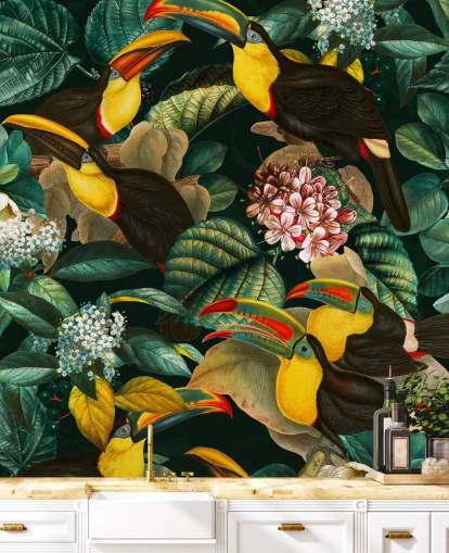 Burcu Korkmazyurekin kukkatapettiseinämaalaus nimeltä Floral and Birds Vintage Garden Night II