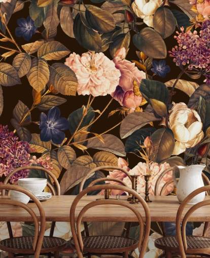 carta da parati murale floreale scura chiamata Garden of Eden III Night di Burcu Korkmazyurek per camere da letto