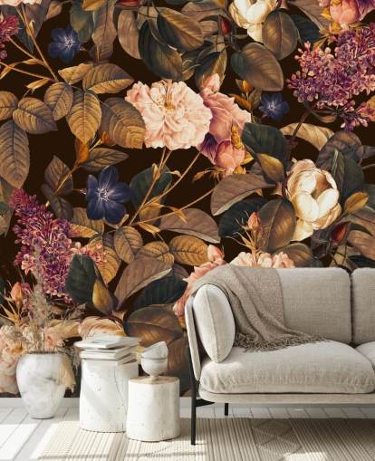 mörk blommig tapetväggmålning kallad Garden of Eden III Night av Burcu Korkmazyurek för sovrum