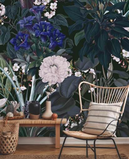 tuinbehangmuurschildering genaamd Midnight Garden IX van Burcu Korkmazyurek voor slaapkamers en lounges