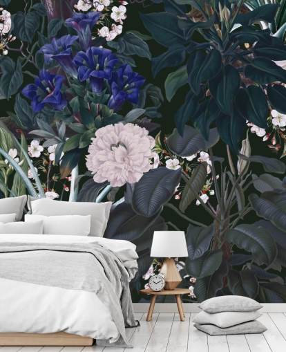 mural de papel de parede de jardim chamado Midnight Garden IX de Burcu Korkmazyurek para quartos e salões