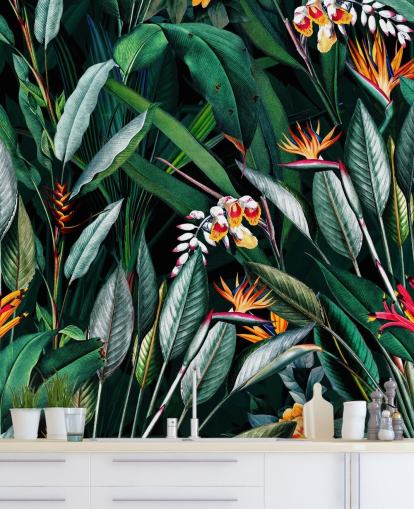 botanische muurschildering genaamd Midnight Garden V van Burcu Korkmazyurek voor slaapkamers en badkamers