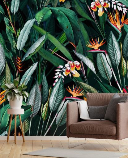 papier peint mural botanique appelé Midnight Garden V de Burcu Korkmazyurek pour les chambres et les salles de bain