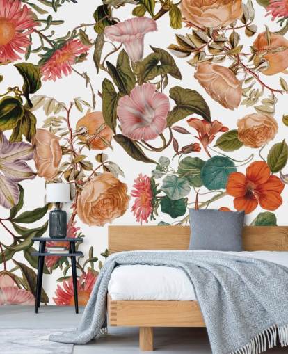 carta da parati murale floreale chiamata Romantic Garden di Burcu Korkmazyurek per salotti e camere da letto carta da parati murale floreale chiamata Romantic Garden di Burcu Korkmazyurek per salotti e camere da letto