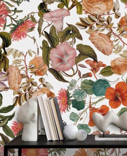 mural de papel pintado floral llamado Romantic Garden de Burcu Korkmazyurek para salas de estar y dormitorios