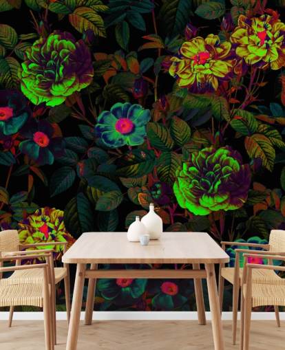 mural de papel pintado floral de neón llamado Neon Night Garden de Burcu Korkmazyurek para dormitorios, salas de estar y baños